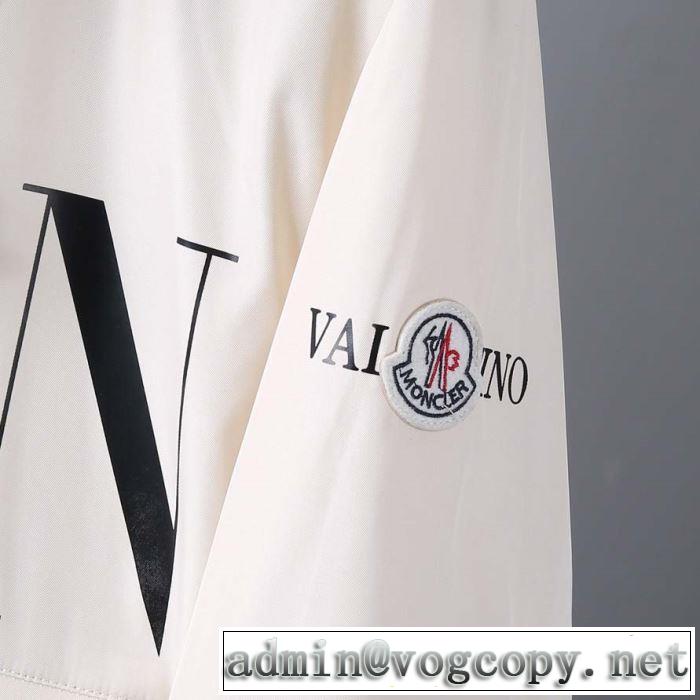 春夏のトレンドアイテム ヴァレンティノ VALENTINO フード付きコート 2色可選 2019春夏の大注目トレンド
