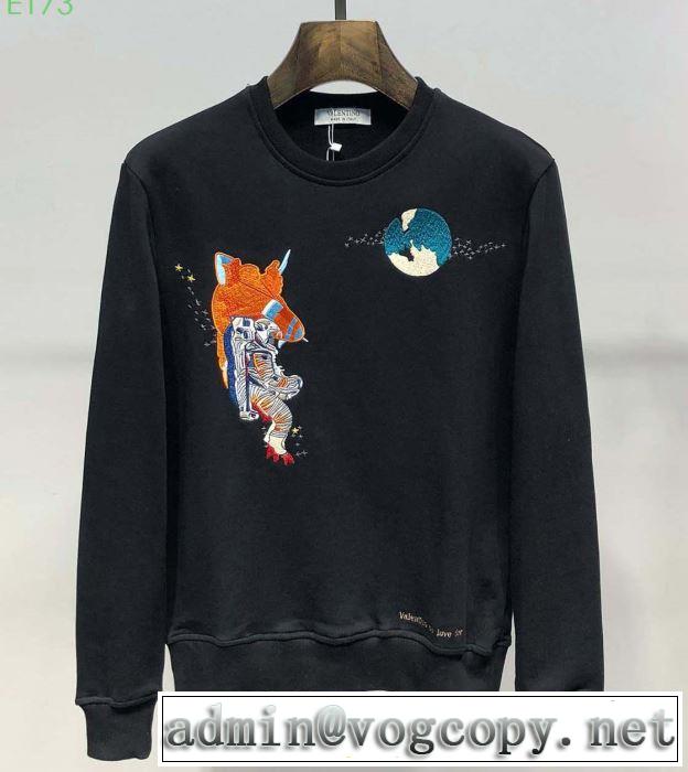 ヴァレンティノ VALENTINO プルオーバーパーカー  2色可選 2019年の春夏に着たい オシャレ印象で人気の高い