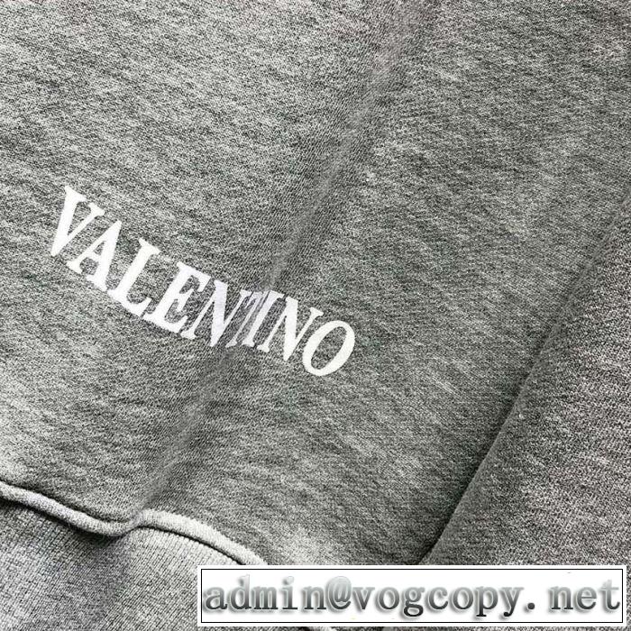 2019春夏人気トレンドアイテム 夏らしい季節感 ヴァレンティノ VALENTINO プルオーバーパーカー  2色可選
