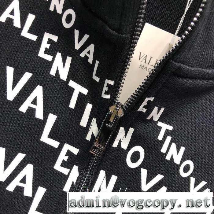 抜け感や着心地ヴァレンティノ メンズ スウェット Valentino 2019/20年末年始セール パーカー着こなしオシャレ秋冬コーデ