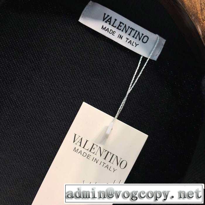 抜け感や着心地ヴァレンティノ メンズ スウェット Valentino 2019/20年末年始セール パーカー着こなしオシャレ秋冬コーデ