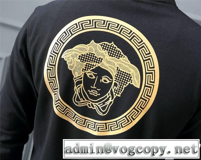 2019夏ファション新品 ヴェルサーチ馴染みやすいスタイル美品 VERSACE 上下セット2色可選