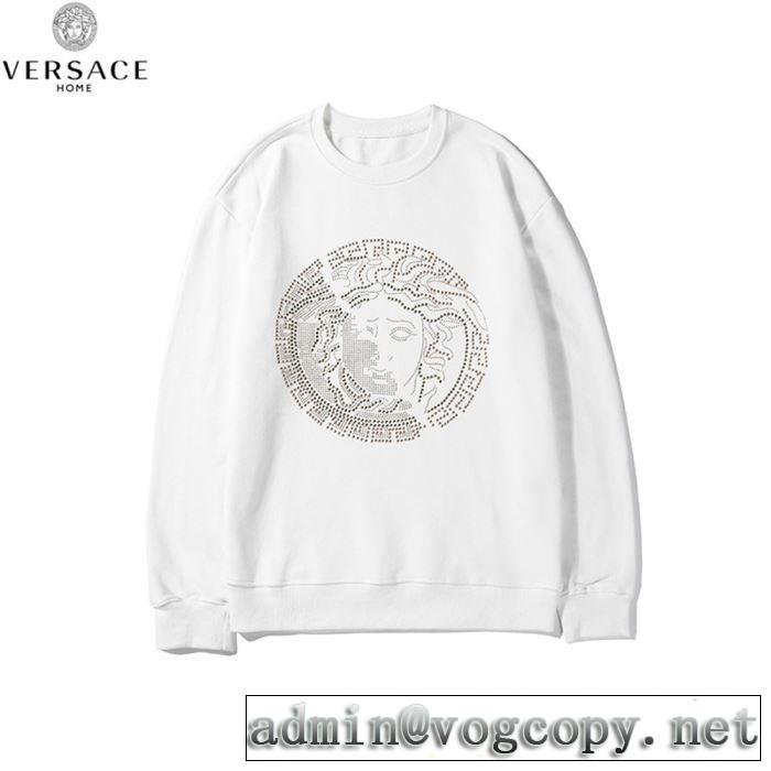 ヴェルサーチVERSACE プルオーバーパーカー 2色可選 2019春夏も引き続きトレンド 高級感が好評です