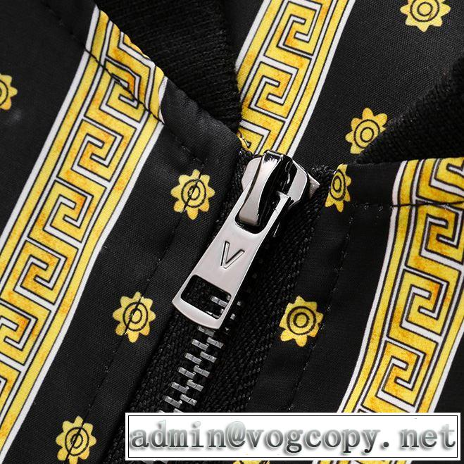 【2019春夏】最新コレクション まずは定番！人気アイテム ヴェルサーチVERSACE ブルゾン