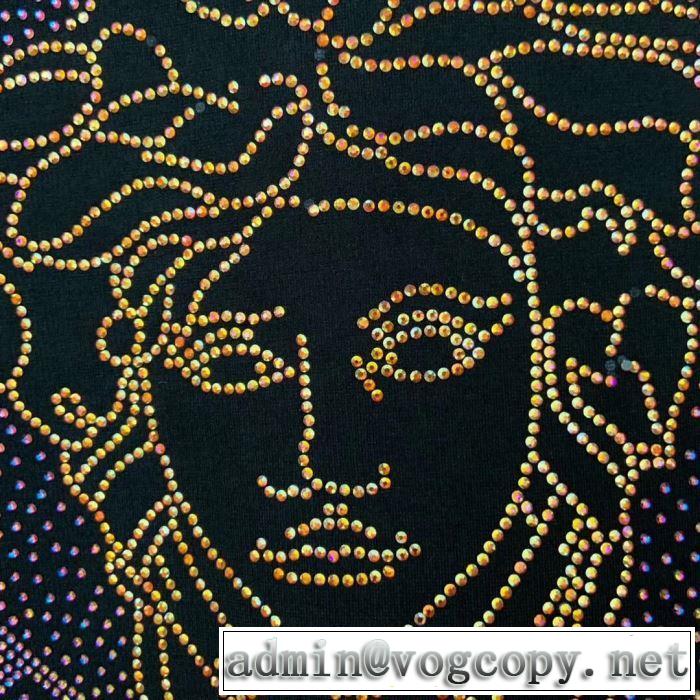 ヴェルサーチVERSACE プルオーバーパーカー 人気ストリートブランド新品 2019春夏は人気定番
