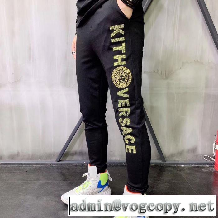 ヴェルサーチVERSACE 上下セット2019年の夏のマスト 今期のトレンド定番アイテム