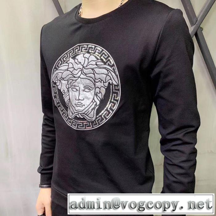 2019夏ファション新品 今シーズン人気のアイテム ヴェルサーチVERSACE 上下セット