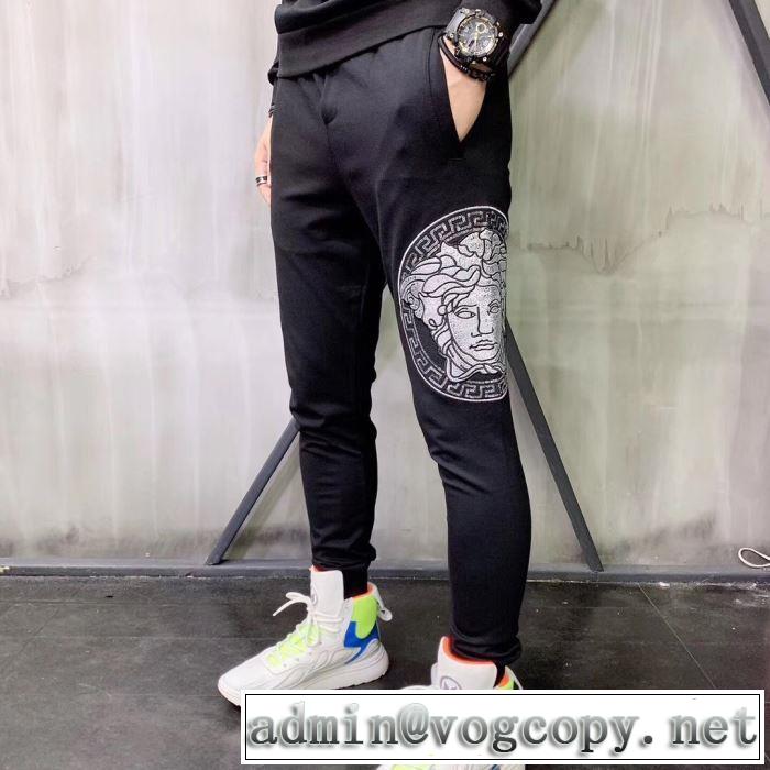 2019夏ファション新品 今シーズン人気のアイテム ヴェルサーチVERSACE 上下セット
