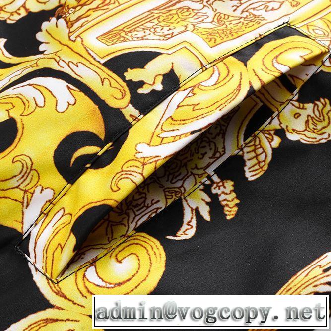 春夏のトレンドアイテム ヴェルサーチVERSACE ブルゾン 2019春夏の大注目トレンド