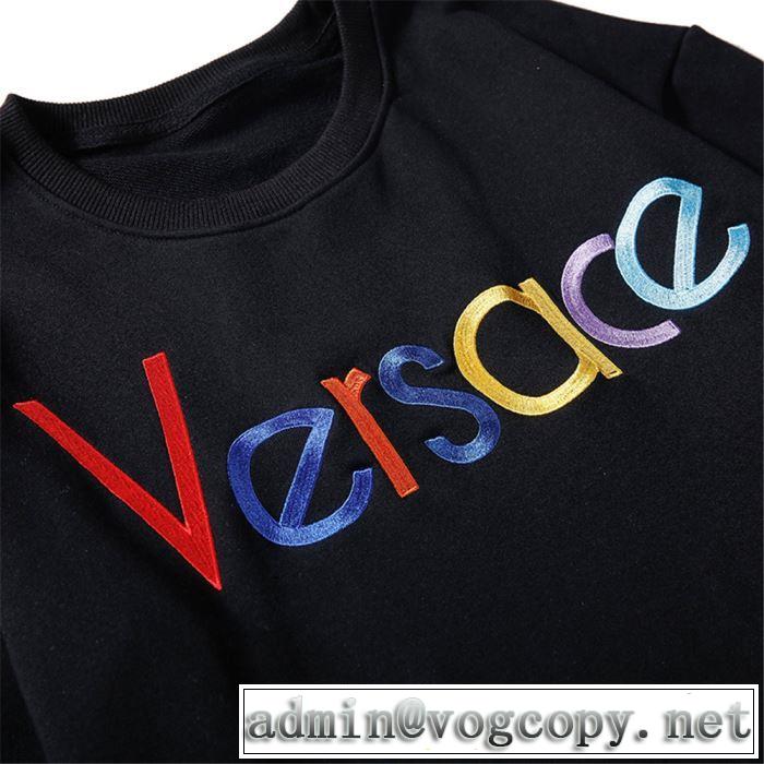 2019年の春夏に着たい 夏大人気のアイテム ヴェルサーチVERSACE プルオーバーパーカー 3色可選