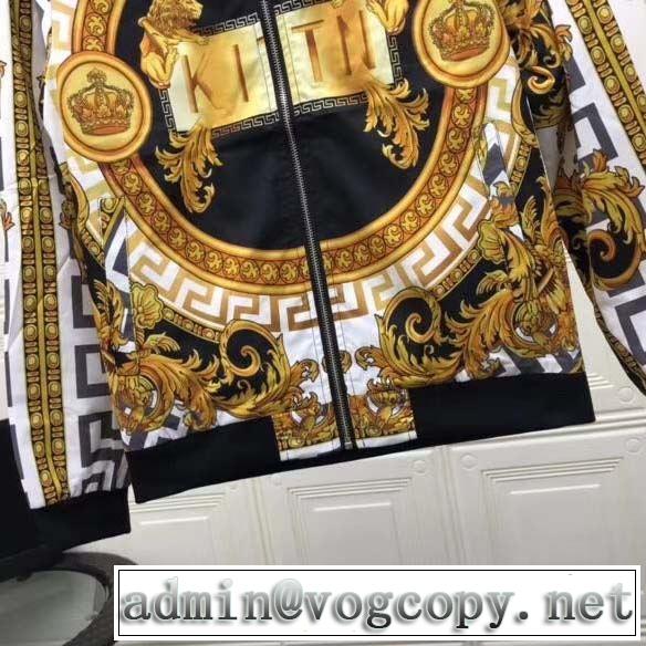 2019春夏の大注目トレンド 夏にぴったり限定アイテム ヴェルサーチVERSACE ブルゾン