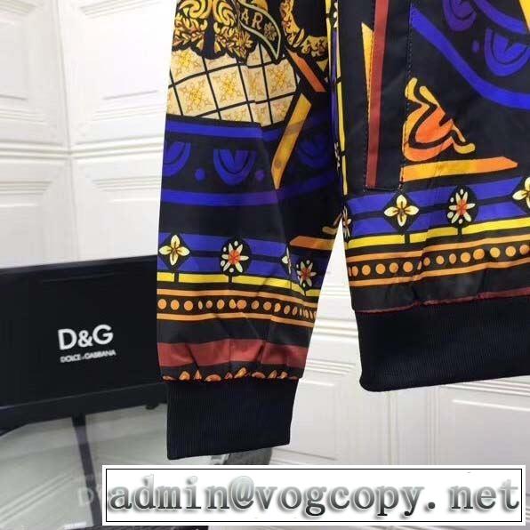 今季のトレンド人気新作 ヴェルサーチVERSACE ブルゾン 2019年春夏のトレンドアイテム