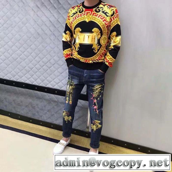 プルオーバーパーカー ヴェルサーチVERSACE おしゃれな夏ファッション2019 夏らしい季節感