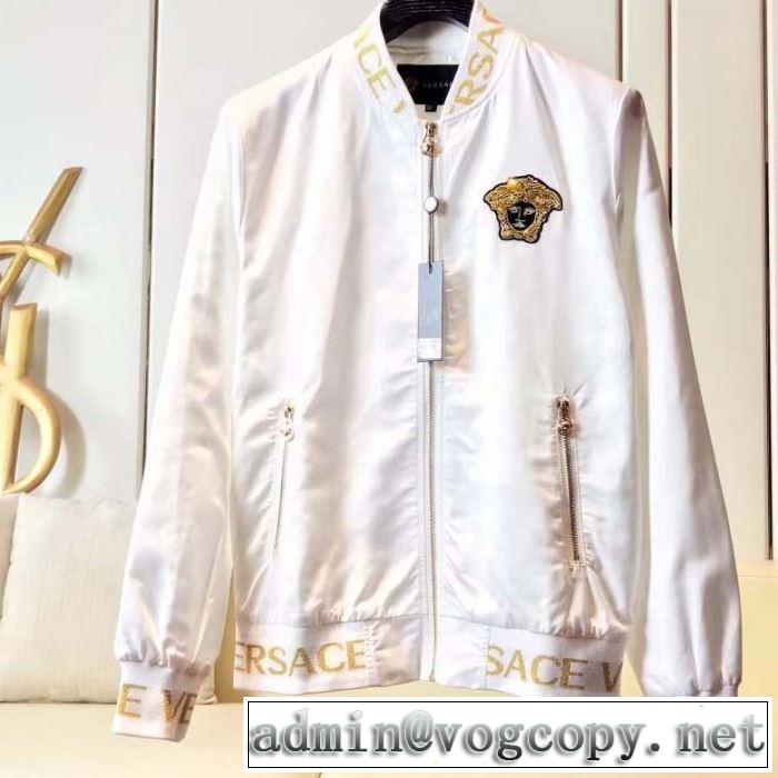 オシャレ印象で人気の高い 2019年春夏シーズンの人気 ヴェルサーチVERSACE ブルゾン