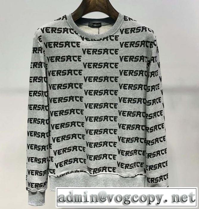 2019年の春夏に着たい ヴェルサーチVERSACE プルオーバーパーカー 2色可選 今シーズン人気のアイテム