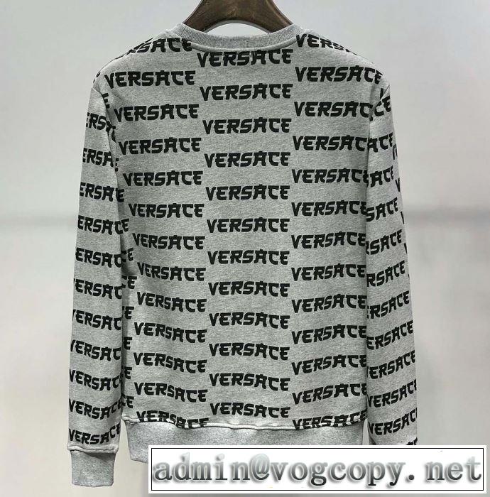 2019年の春夏に着たい ヴェルサーチVERSACE プルオーバーパーカー 2色可選 今シーズン人気のアイテム