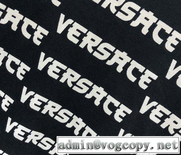 2019年の春夏に着たい ヴェルサーチVERSACE プルオーバーパーカー 2色可選 今シーズン人気のアイテム