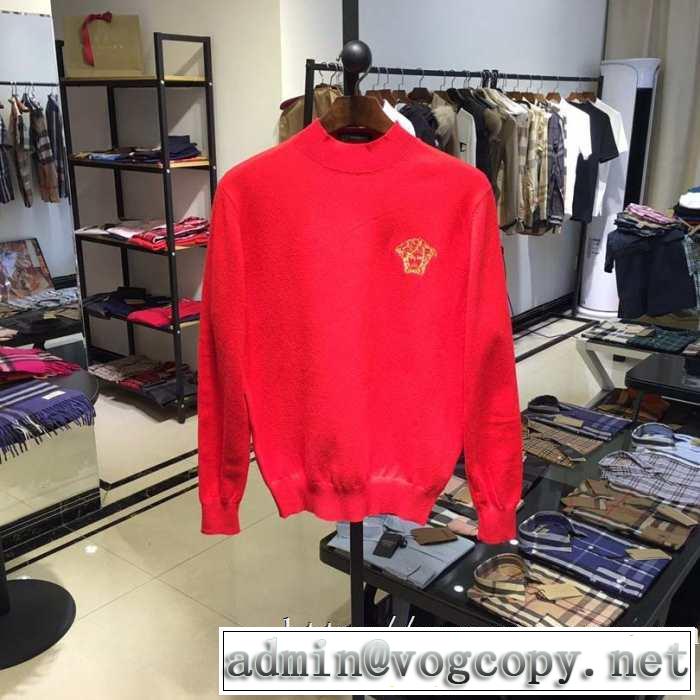 ヴェルサーチ VERSACE プルオーバーパーカー 3色可選 ファッショントレンドを早速チェック 2020秋冬流行ファション