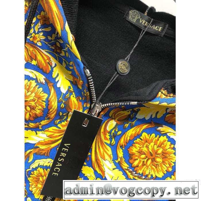 一番おしゃれ秋冬トレンド 先取り 2019/2020秋冬ファッション ヴェルサーチ VERSACE ブルゾン 2色可選