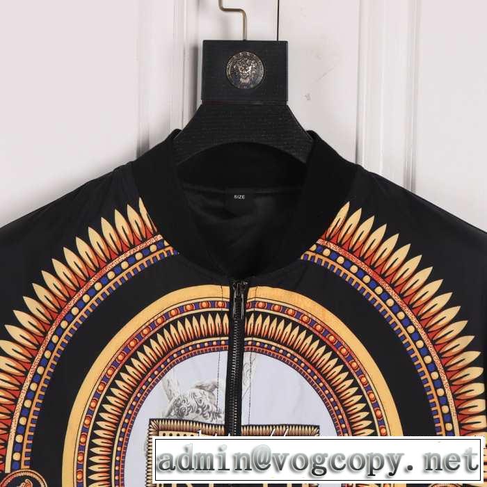 ヴェルサーチ VERSACE ブルゾン 2019秋冬最重要アイテム 人気ファッション雑誌でも掲載