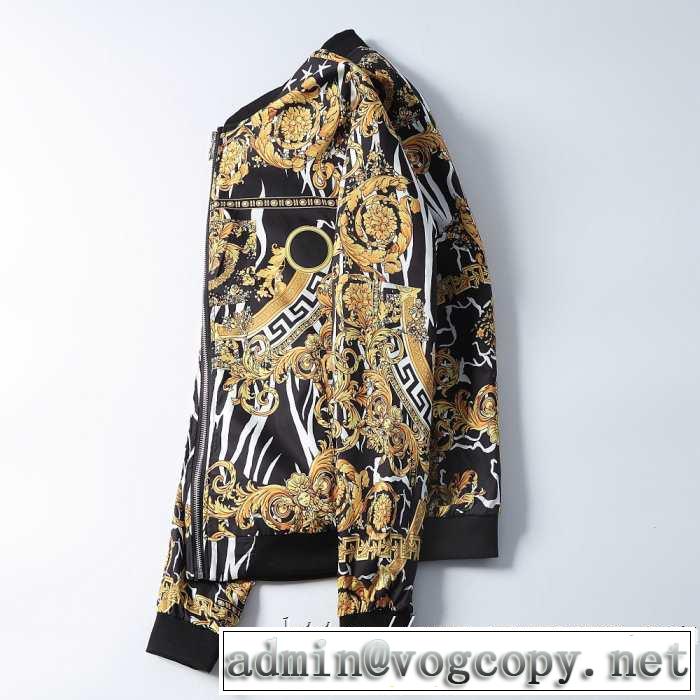 素敵続くトレンド 速報！2019年秋ファッショントレンド ヴェルサーチ VERSACE  ブルゾン
