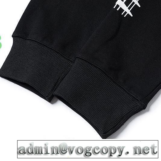 2色可選一目惚れ級に Off-White オフホワイト20新作です パーカー どのアイテムも手頃な価格で