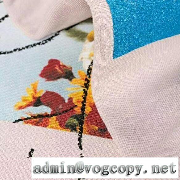 Off-White 2020年春限定 オフホワイト プルオーバーパーカー 今なお素敵なアイテムだ