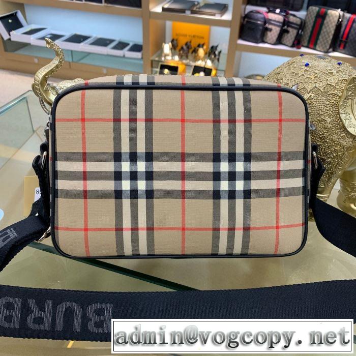 ミニバッグ  どのアイテムも手頃な価格で バーバリー BURBERRY  トレンド最先端のアイテム