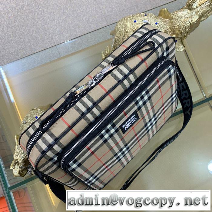 海外でも人気なブランド ポーチ  2020年春限定 バーバリー BURBERRY 海外大人気
