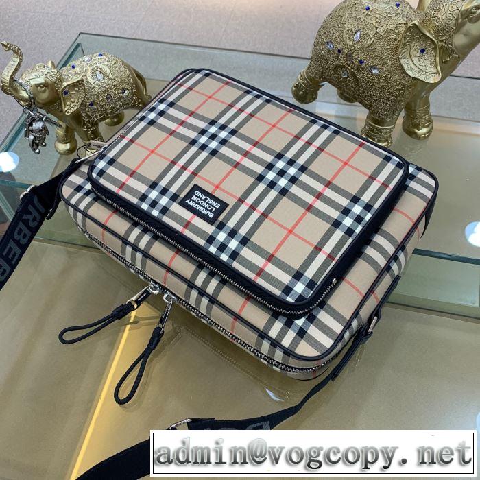 海外でも人気なブランド ポーチ  2020年春限定 バーバリー BURBERRY 海外大人気