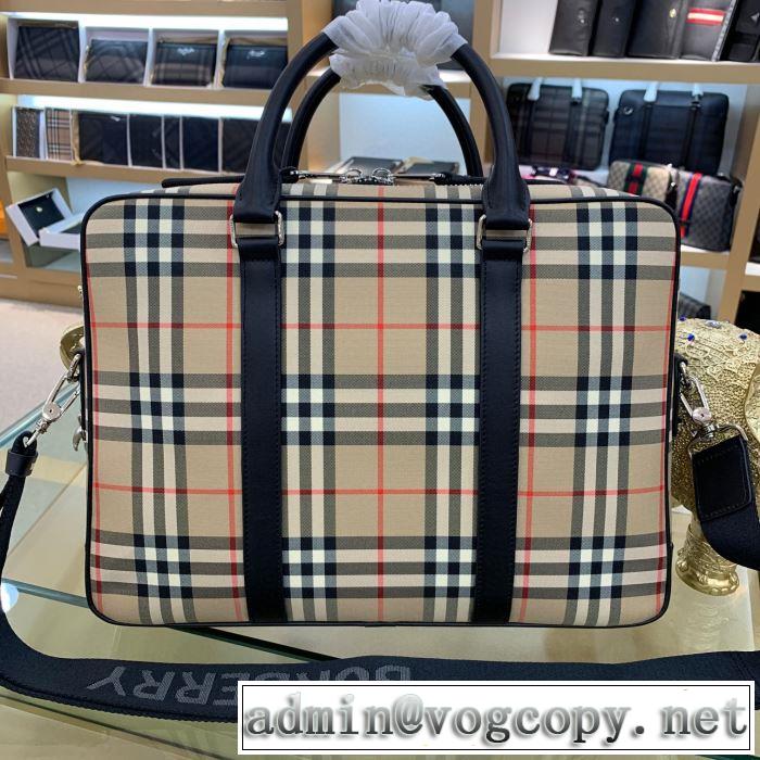 バーバリー日本未入荷カラー  BURBERRY 上品に着こなせ メンズ ショルダーバッグ  注目を集めてる