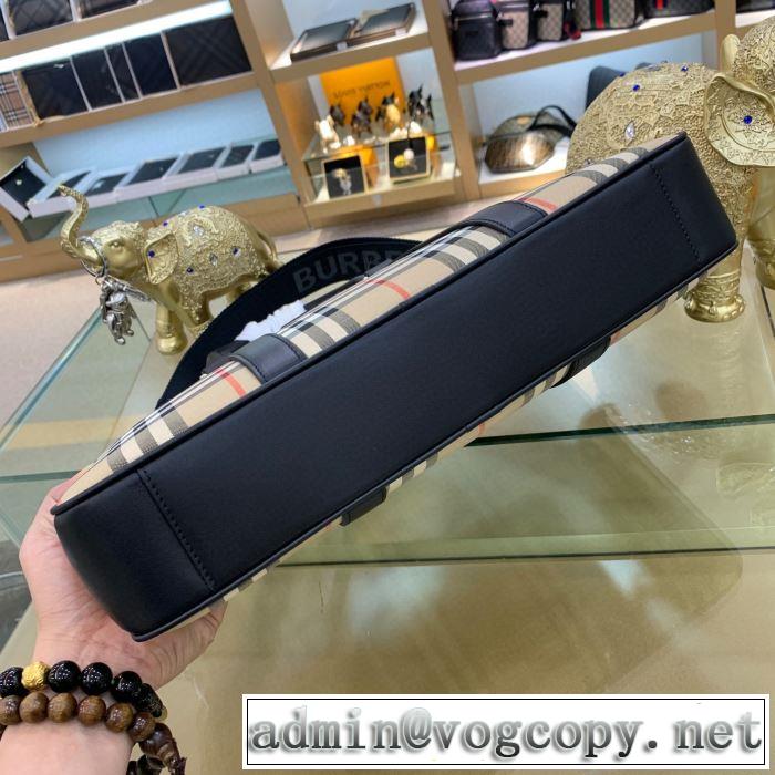 バーバリー日本未入荷カラー  BURBERRY 上品に着こなせ メンズ ショルダーバッグ  注目を集めてる