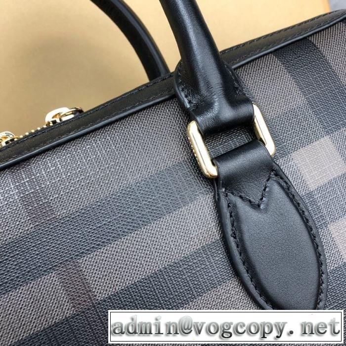 着こなしを楽しむ バーバリー BURBERRY 限定品が登場 ショルダーバッグ 2020年春夏コレクション