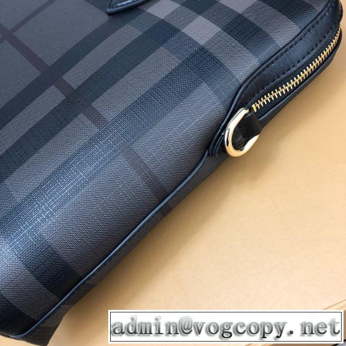 着こなしを楽しむ バーバリー BURBERRY 限定品が登場 ショルダーバッグ 2020年春夏コレクション