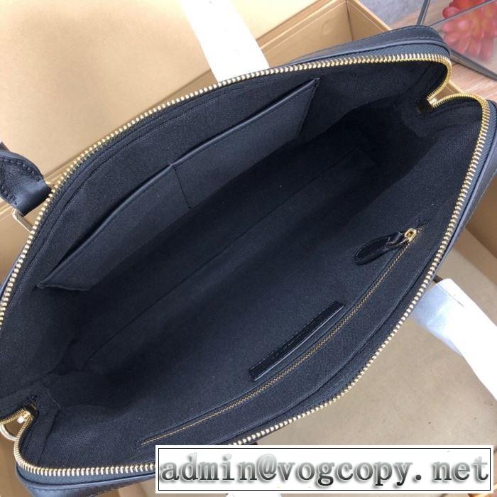 着こなしを楽しむ バーバリー BURBERRY 限定品が登場 ショルダーバッグ 2020年春夏コレクション