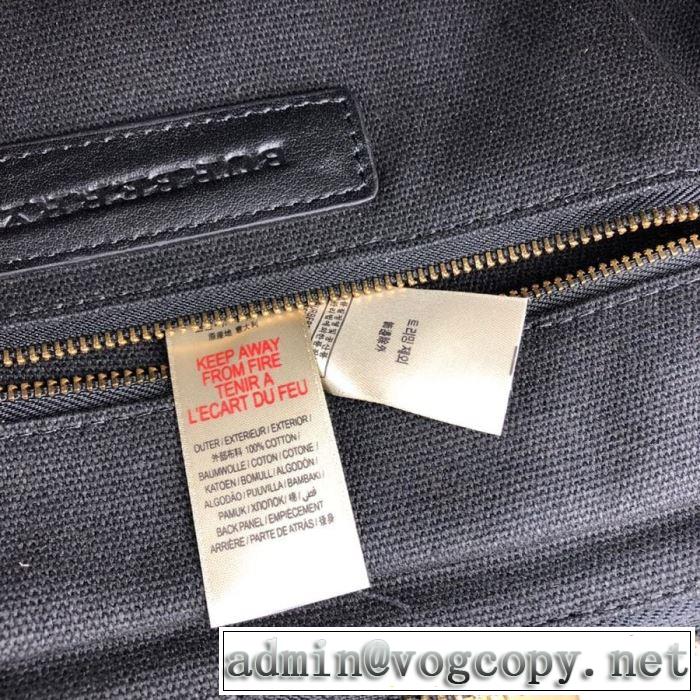 着こなしを楽しむ バーバリー BURBERRY 限定品が登場 ショルダーバッグ 2020年春夏コレクション
