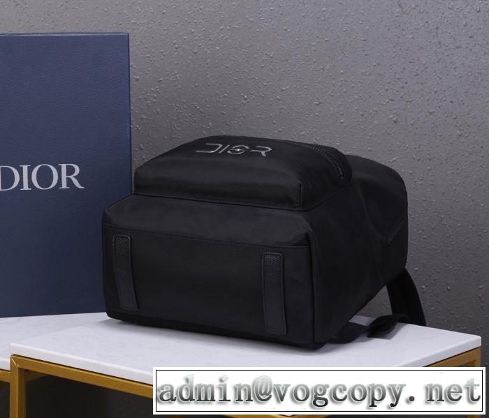 ファッションに取り入れよう ディオール DIOR 限定アイテム特集 リュック