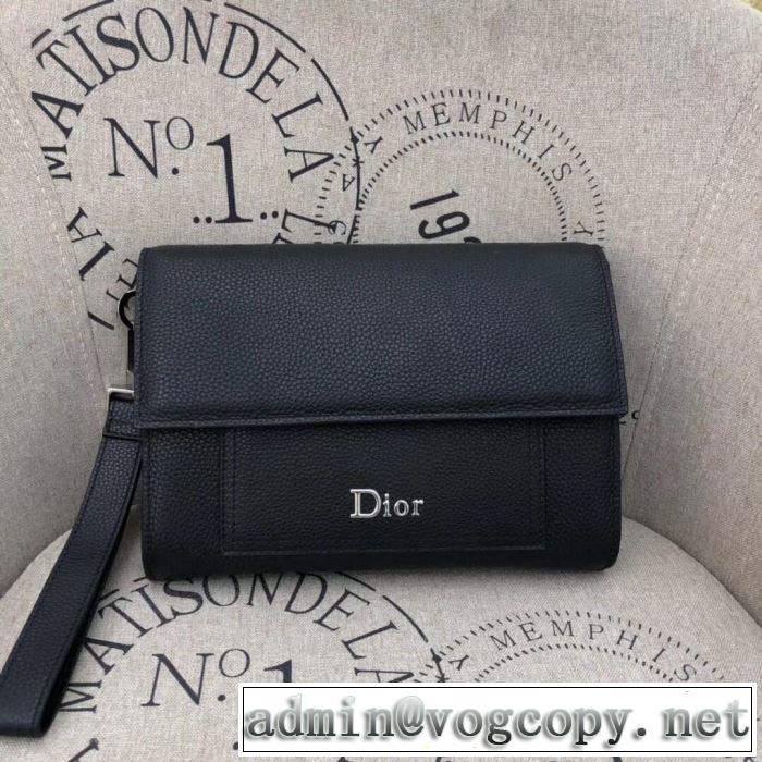 ポーチ  高級感のある素材 ディオール 2020年春限定  DIOR 一番手に入れやすい