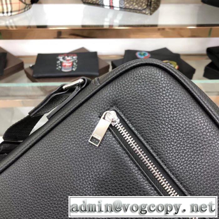 素敵なアイテム ミニバッグ 価格も嬉しいアイテム ディオール DIOR 限定色がお目見え