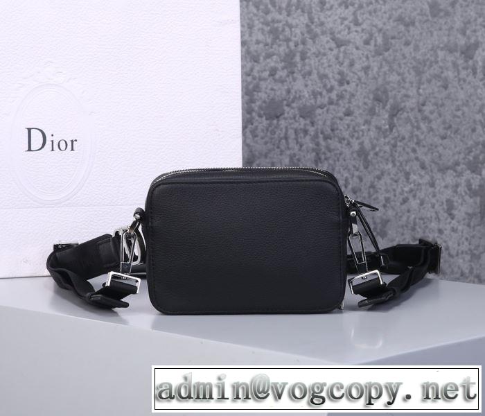どのアイテムも手頃な価格で ディオール DIOR2020春新作  ショルダーバッグ ファッションに合わせ