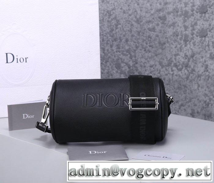 差をつけたい人にもおすすめ ショルダーバッグ 今季の主力おすすめ ディオール DIOR
