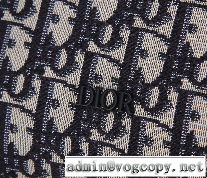 リュック 今なお素敵なアイテムだ ディオール 今年の春トレンド DIOR