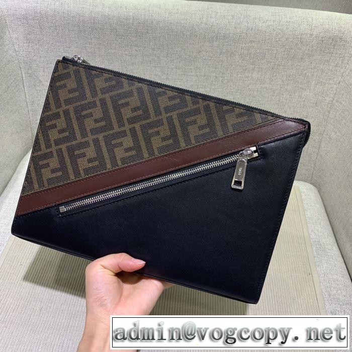 普段使いにも最適なアイテム ポーチ  ストリート感あふれ フェンディ FENDI