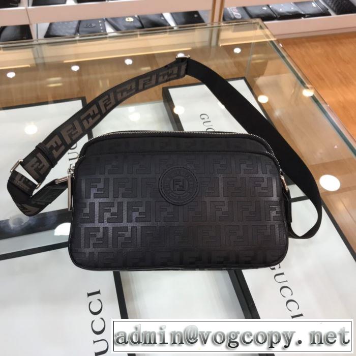 最先端のスタイル フェンディ FENDI 注目度が上昇中 ミニバッグ 2020SS人気