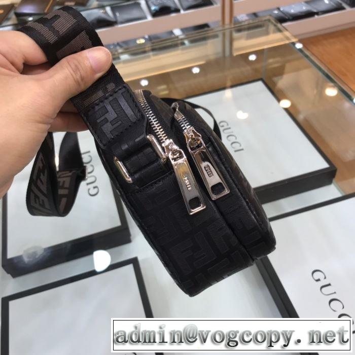 最先端のスタイル フェンディ FENDI 注目度が上昇中 ミニバッグ 2020SS人気