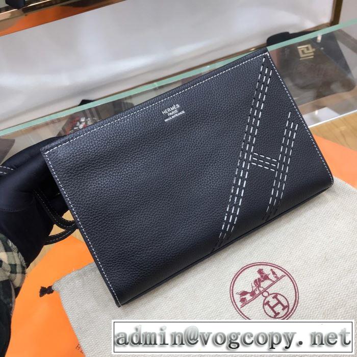 普段使いにも最適なアイテム ポーチ ストリート感あふれ エルメス HERMES