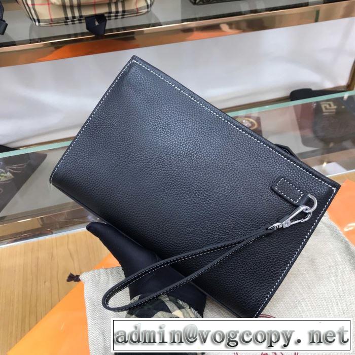 普段使いにも最適なアイテム ポーチ ストリート感あふれ エルメス HERMES
