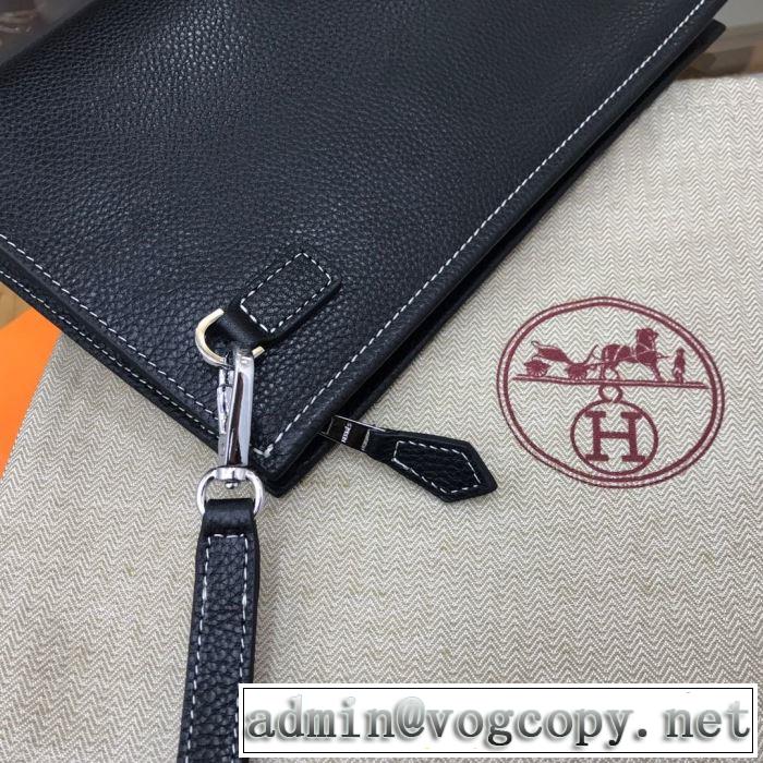 普段使いにも最適なアイテム ポーチ ストリート感あふれ エルメス HERMES