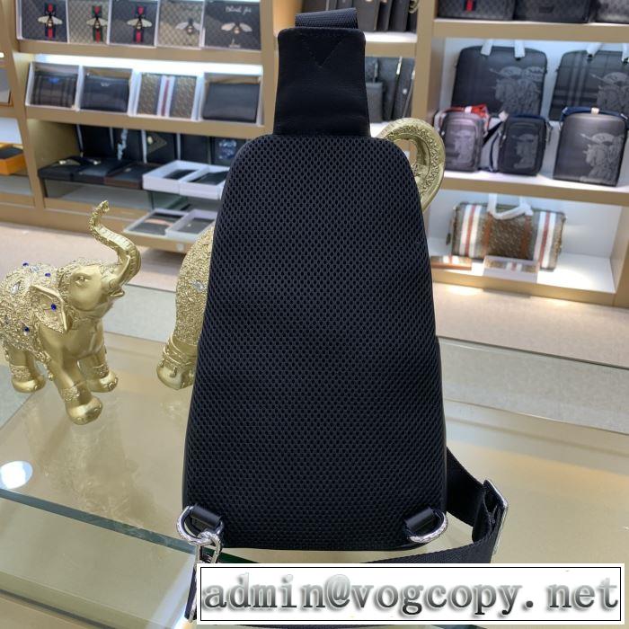 この時期の一番人気は ウエストバック ルイ ヴィトン 2020モデル  LOUIS VUITTON