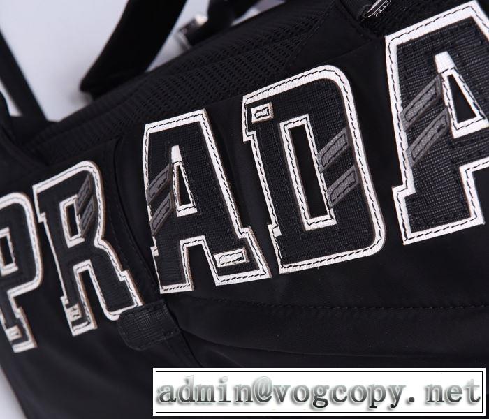 プラダ この時期の一番人気は PRADA さらに魅力的 リュック  2020モデル